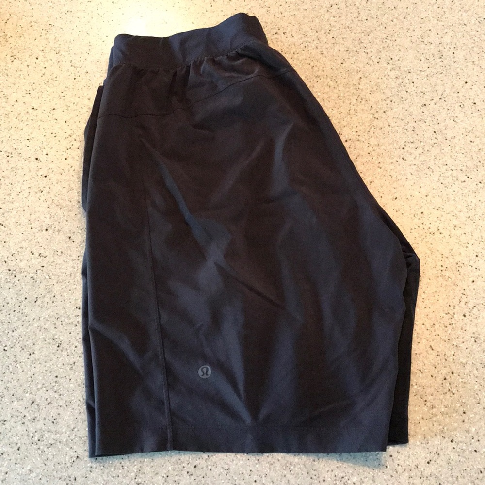 Lululemon T.H.E. Short Large 9”
